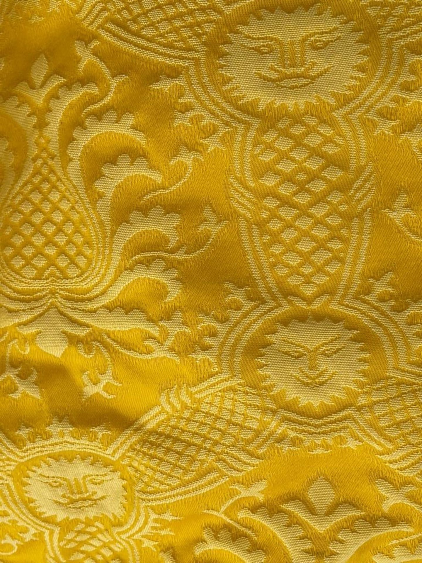 1 x Pair of Embroided Fabric Curtains With Liner - Features a Sun God Design in Yellow - NO VAT ON - Image 9 of 11