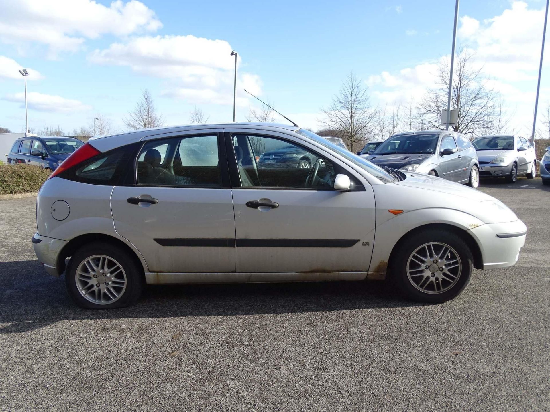 2004 Ford Focus 1.6 i 16v LX Hatchback 5dr - CL505 - NO VAT ON THE HAMM - Image 8 of 12