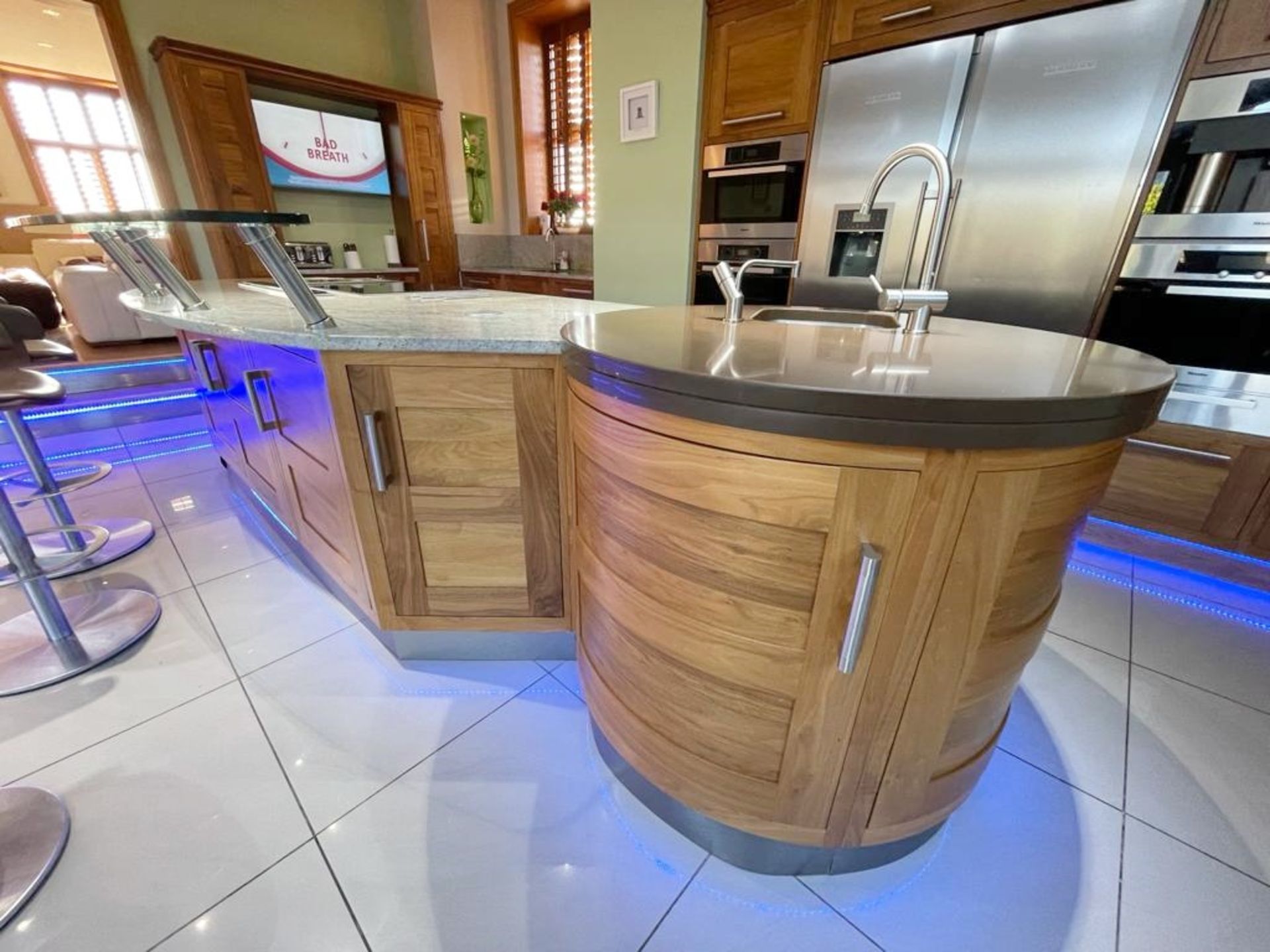 1 x Bespoke Curved Fitted Kitchen With Solid Wood Walnut Doors, Integrated Appliances, Granite Tops - Image 8 of 147