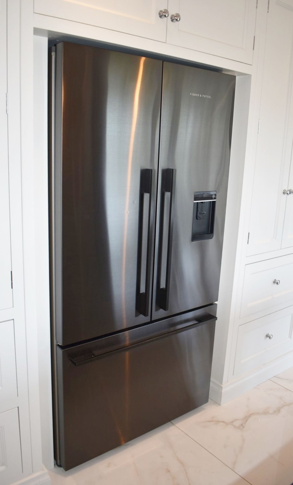 1 x Fisher & Paykel Goliath American Style Fridge Freezer With Ice and Water Dispenser - Model