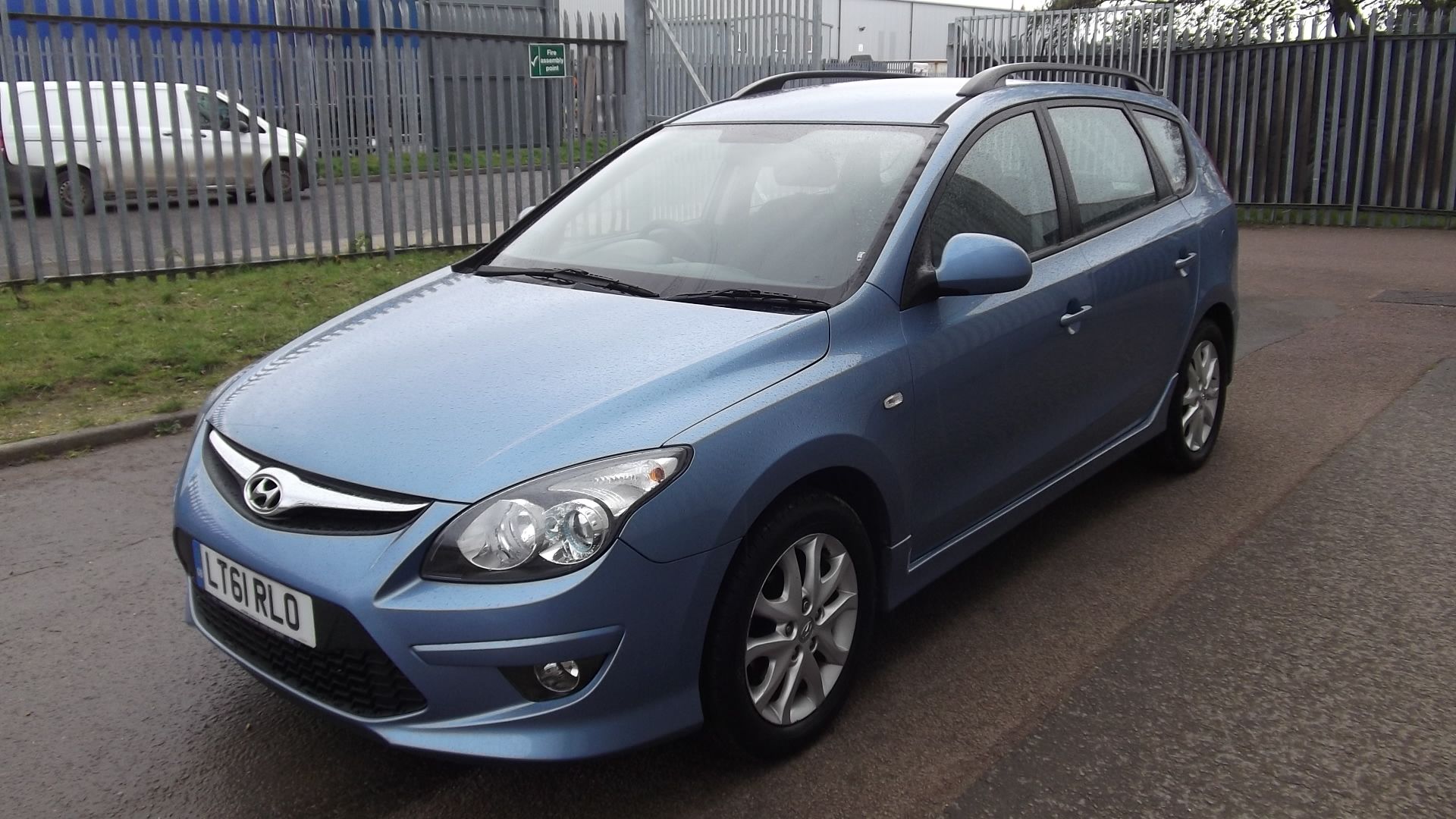 2011 Hyundai i30 Comfort Crdi 5Dr Estate - Full Service History - CL505 - NO VAT ON THE HAMMER - - Image 2 of 25