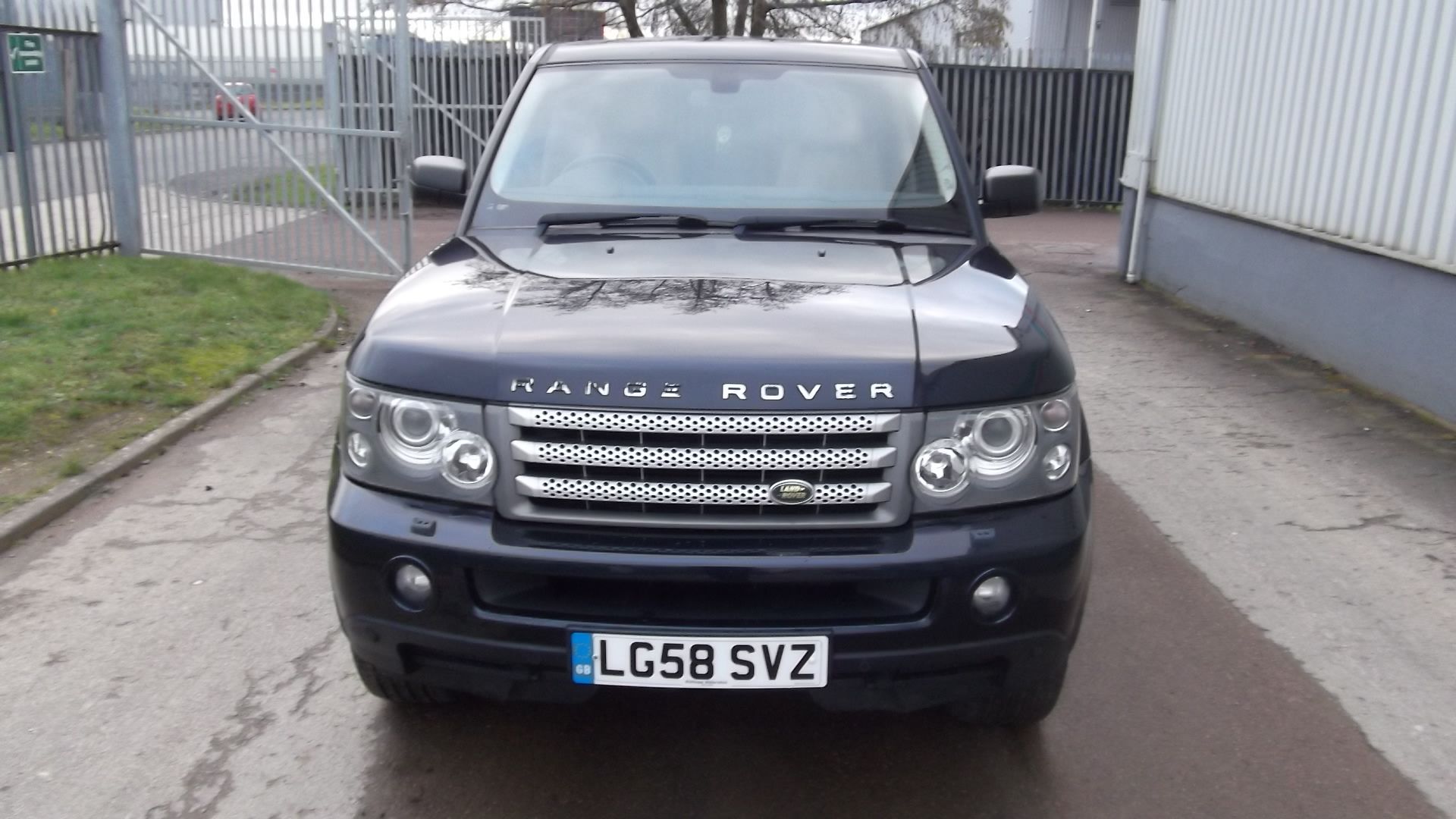 2008 Land Rover Range Rover Sp Hse 2.7 Tdv6 A 5Dr SUV - CL505 - NO VAT ON THE HAMMER - Location: Cor - Image 4 of 15