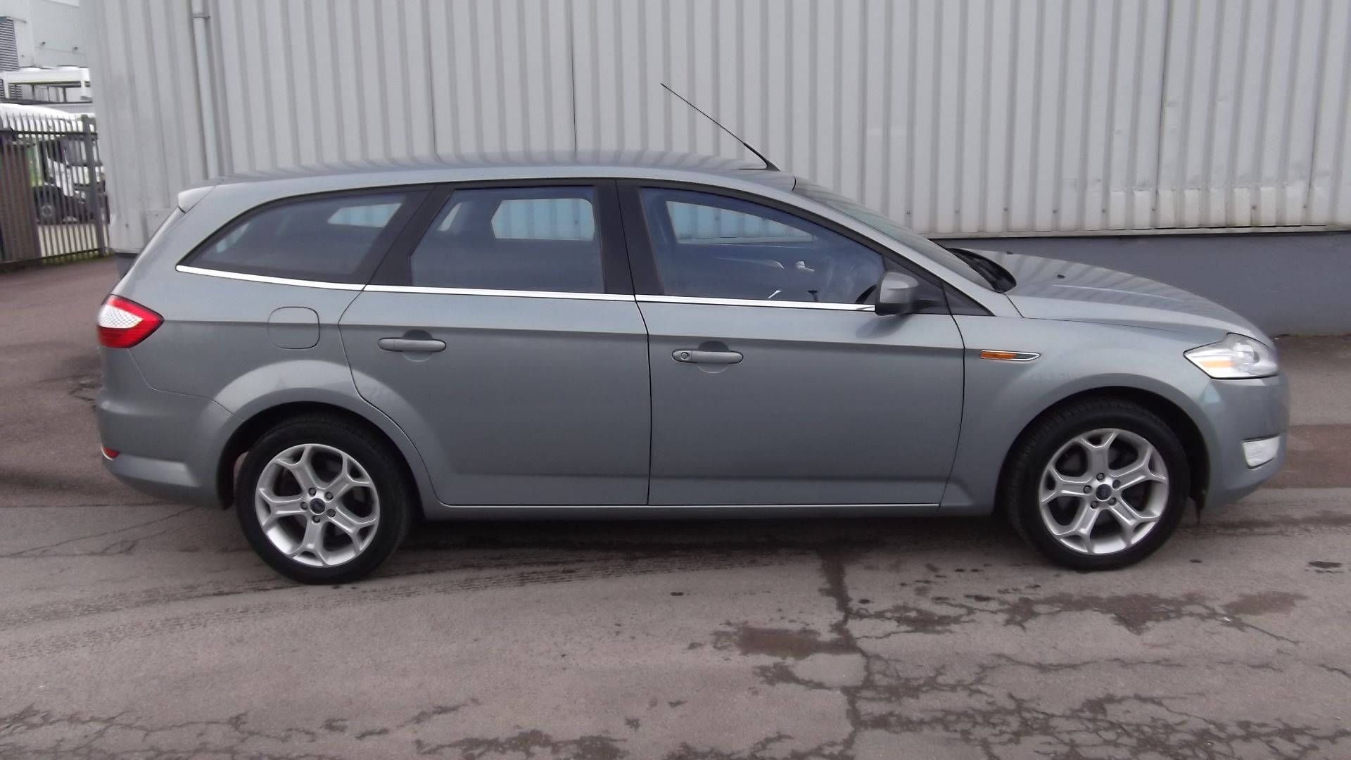 2010 Ford Mondeo Titanium X Tdci A 5Dr Estate - Full Service History - CL505 - NO VAT ON THE HAMMER - Image 7 of 24