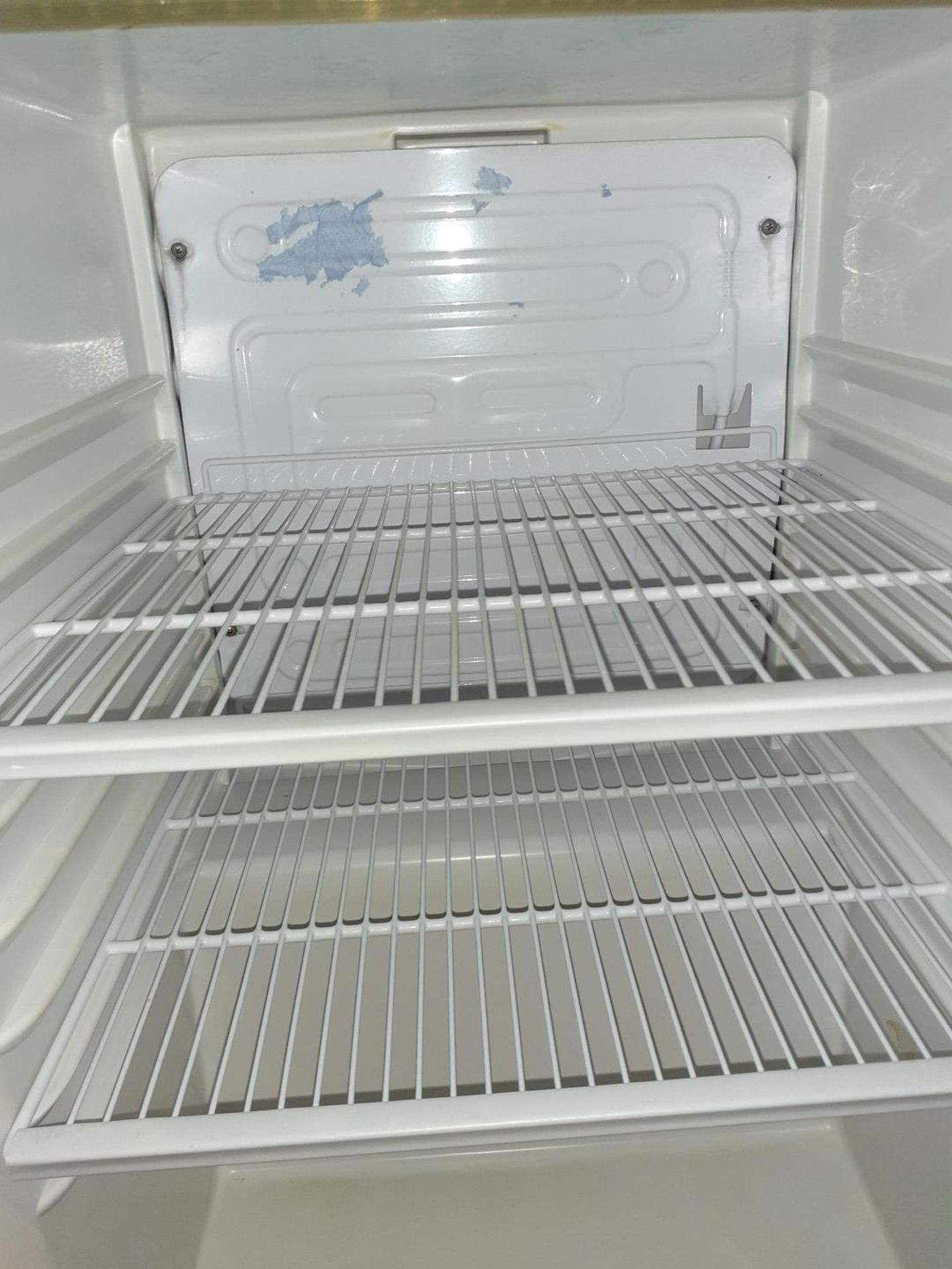 1 x TEFCOLD Single Door Display Fridge - Model RS 5607 - Recently Removed From A Leading - Image 2 of 3