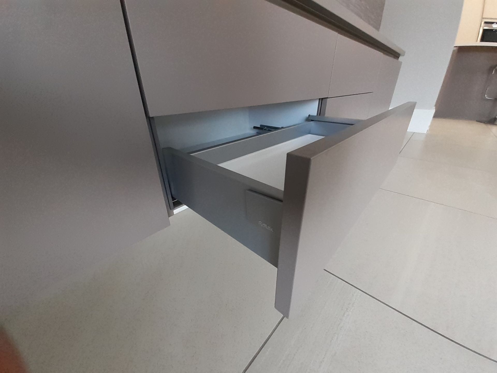 1 x SieMatic Handleless Fitted Kitchen With Intergrated NEFF Appliances, Corian Worktops And Island - Image 82 of 92