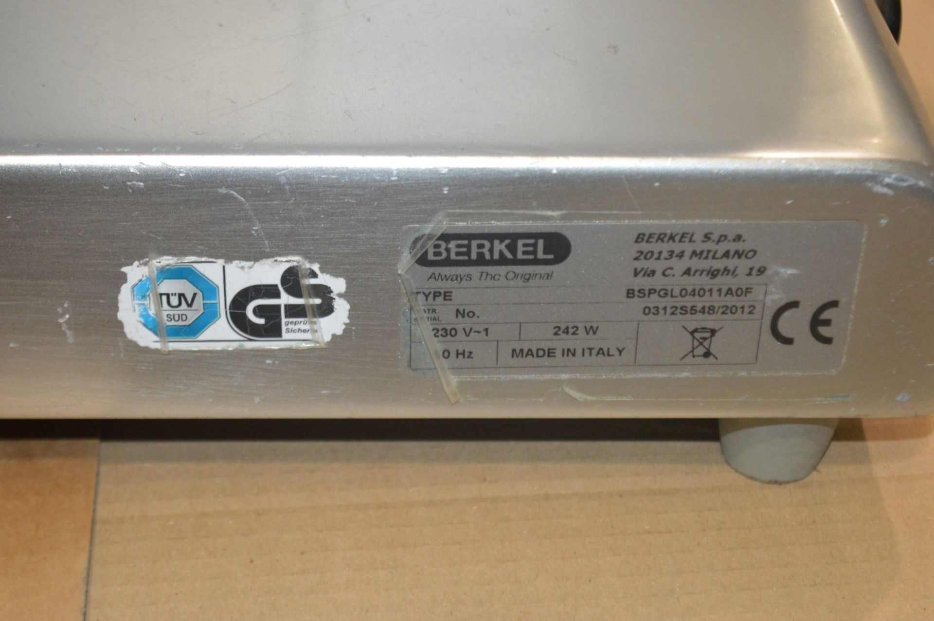 1 x AVERY BERKEL Commercial Meat Slicer In Stainless Steel - Dimensions: H54 x W52 x D42cm - Very - Image 6 of 10