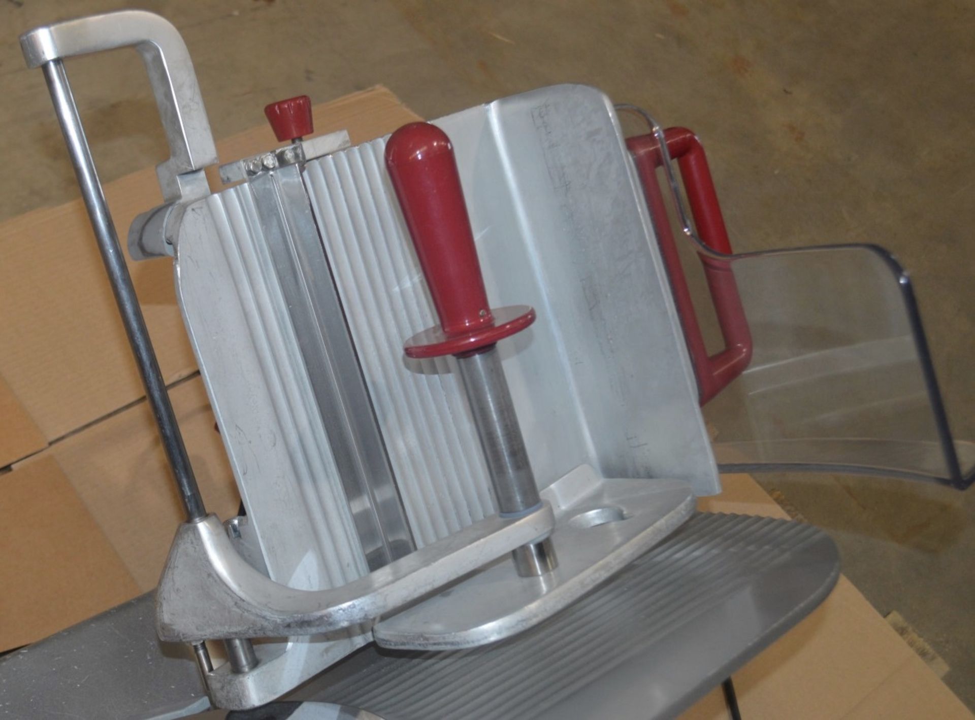 1 x AVERY BERKEL Commercial Meat Slicer In Stainless Steel - Dimensions: H54 x W52 x D42cm - Very - Image 10 of 10