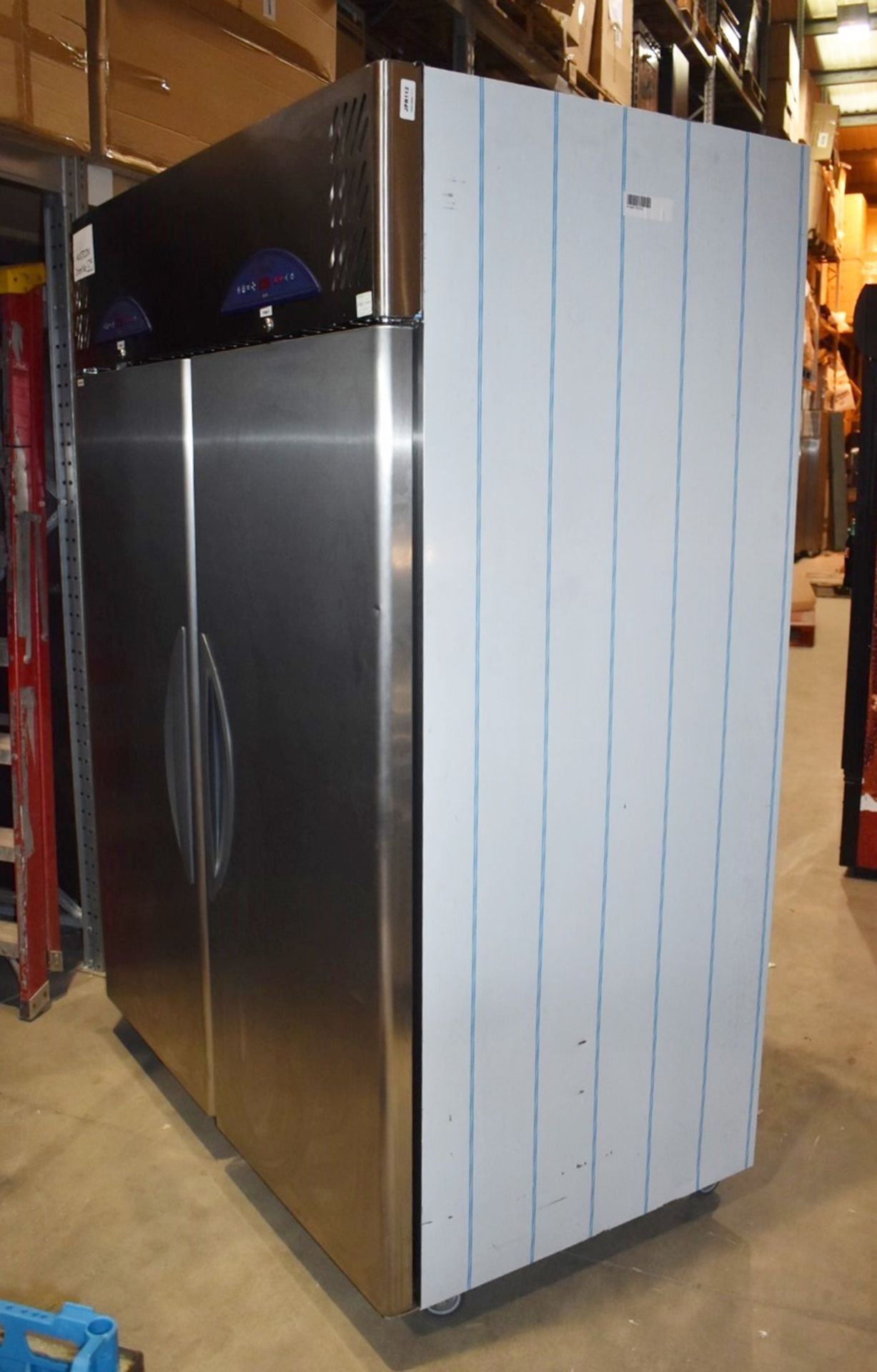 1 x Williams Garnet 2000 Two Door Upright Fish / Meat Fridge With Stainless Steel Finish - Model - Image 10 of 15