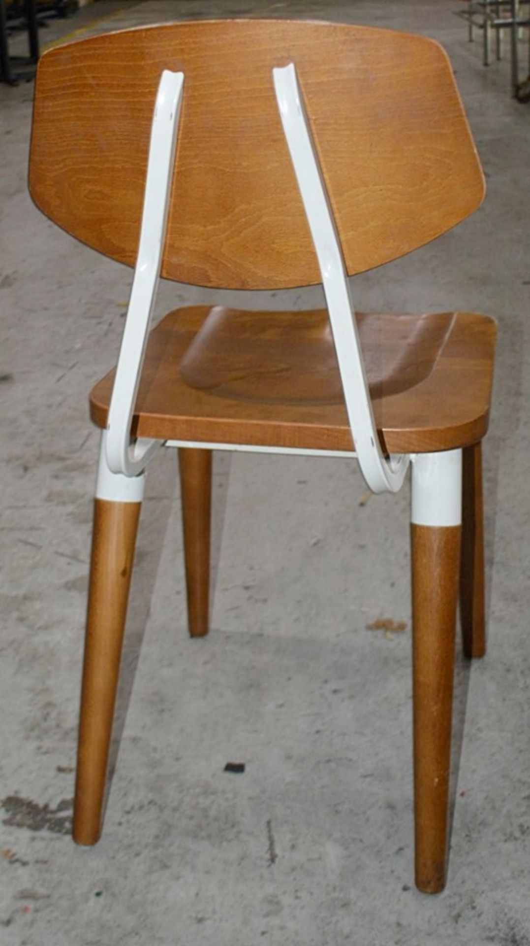 8 x Contemporary Commercial Dining Chairs With A Sturdy Wood And Metal Construction - Image 3 of 9