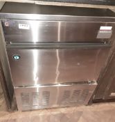 1 x HOSHIZAKI CUBE STAR Commercial Ice Machine In Stainless Steel