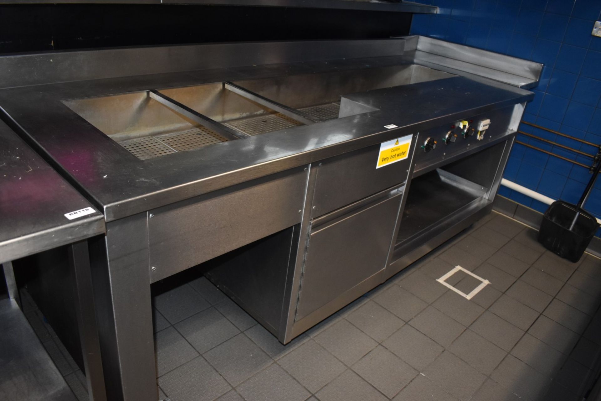 1 x Bespoke Stainless Steel Baine Marie Food Warmer Prep Unit - 230v - Large Size - H90 x W234 x - Image 3 of 12
