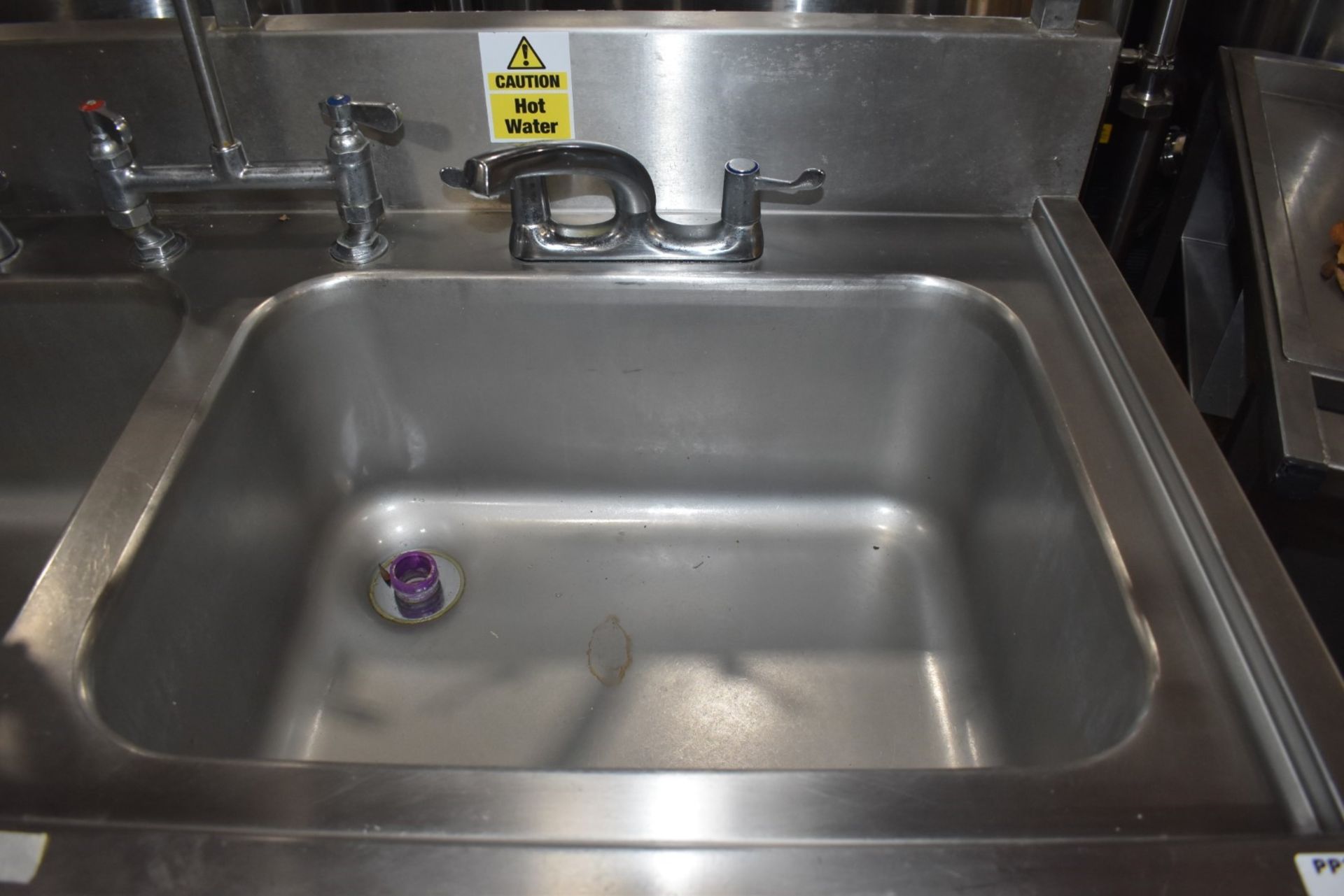 1 x Commercial Kitchen Wash Station With Two Large Sink Bowls, Mixer Taps, Spray Wash Gun, - Image 5 of 15