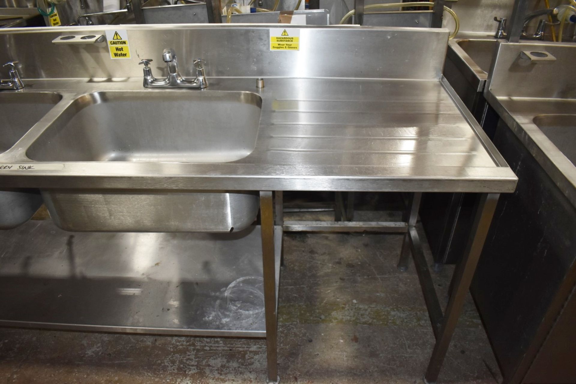 1 x Commercial Kitchen Wash Station With Two Large Sink Bowls, Mixer Taps, Drainer, Handfree Wash - Image 2 of 8