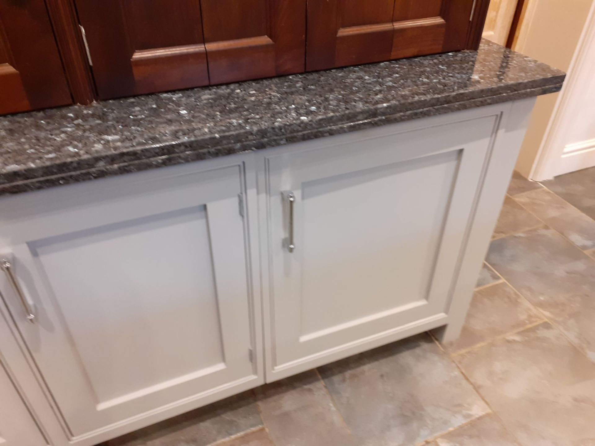 1 x Tom Howley Bespoke Solid Wood Kitchen Beautifully. Appointed With Granite Worktops - Image 88 of 138