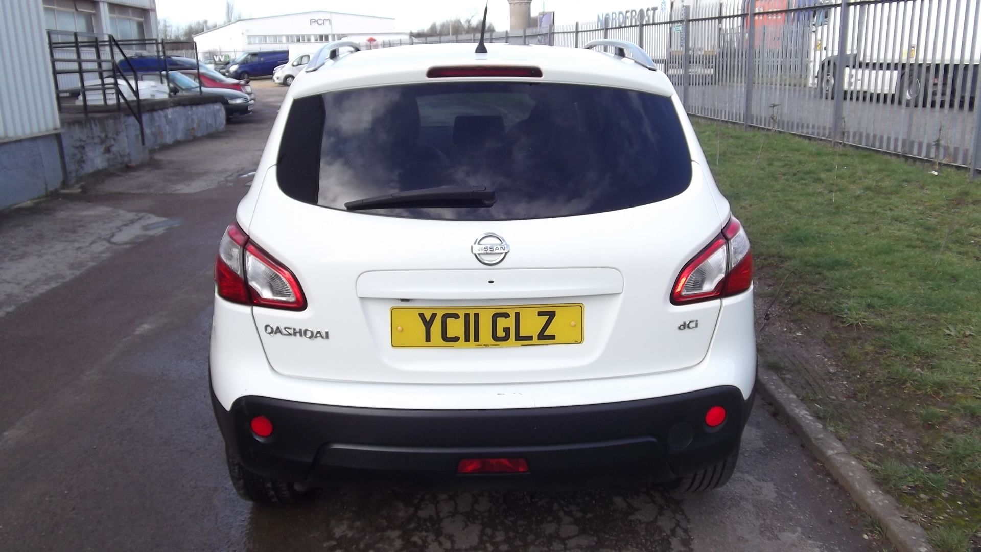 2011 Nissan Qashqai 2.0 5Dr SUV - CL505 - NO VAT ON THE HAMM - Image 15 of 17