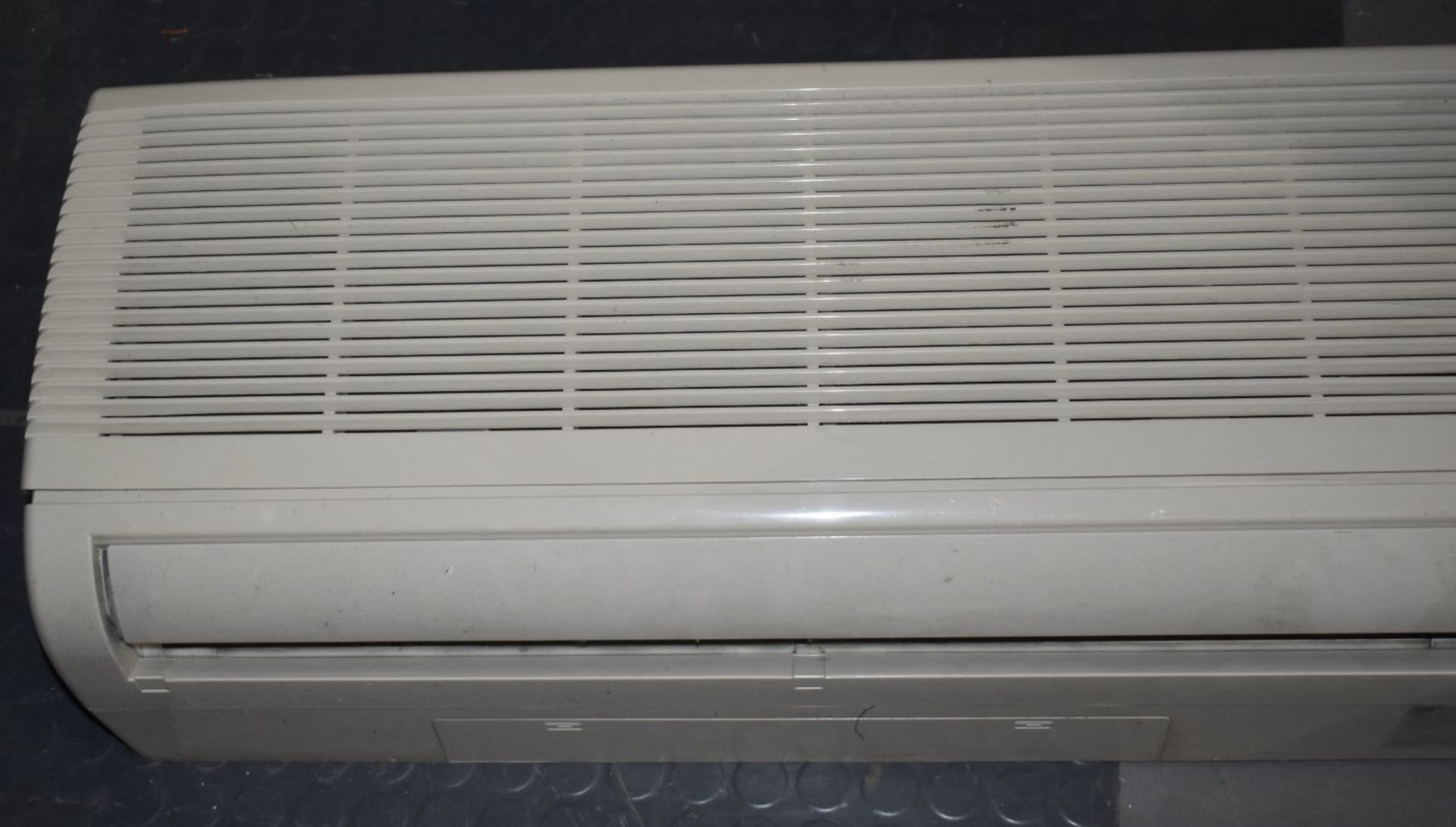 1 x Mitsubishi Mr Slim Air Conditioner Model PKARP35GAL PME279 - Image 2 of 5