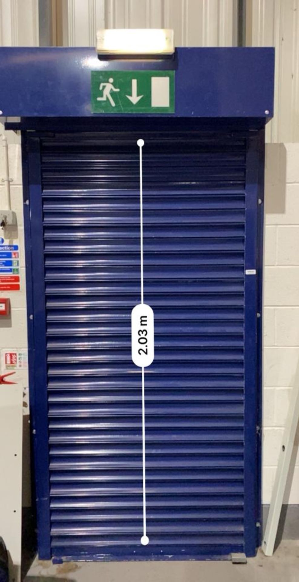 1 x Single Door Security Shutter With Automatic Key Lock - Image 2 of 6