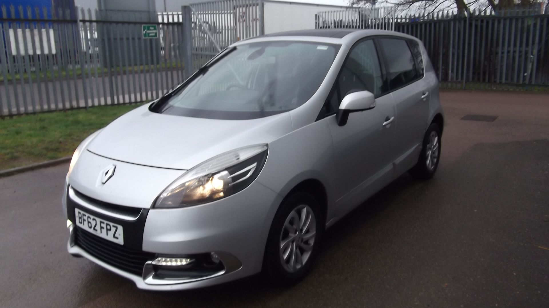 2012 Renault Scenic D-Que Tt Energy Dci S/S 1.6 5Dr - CL505 - NO VAT ON THE HAMMER - Locatio