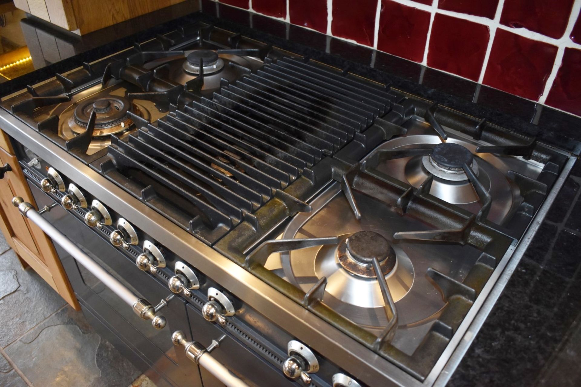 1 x Britannia 100cm Range Cooker With Griddle and Hotplate - G20 Gas - Location: Macclesfield - Image 5 of 17