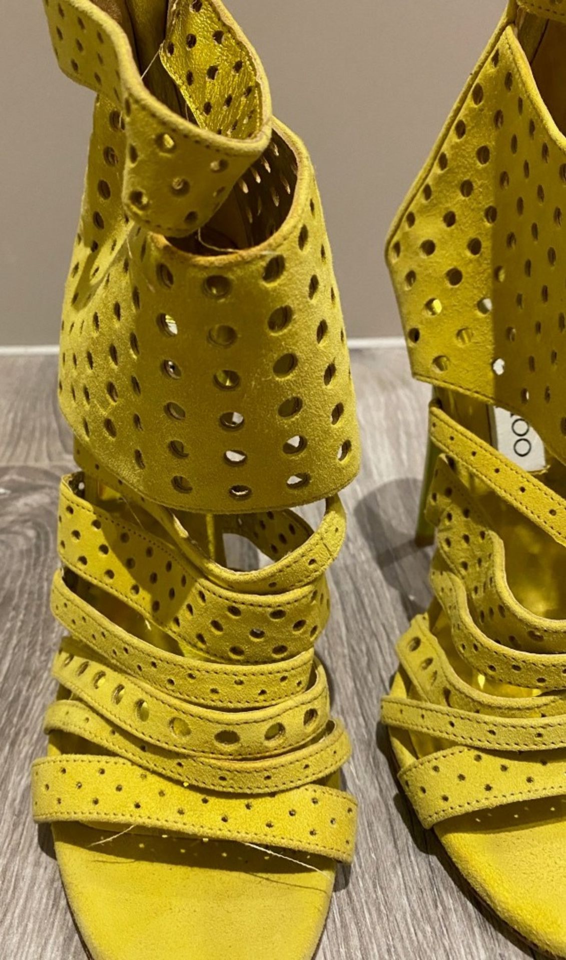 1 x Pair Of Genuine Jimmy Choo High Heel Shoes In Yellow - Size: 36 - Preowned in Very Good Conditio - Image 2 of 4