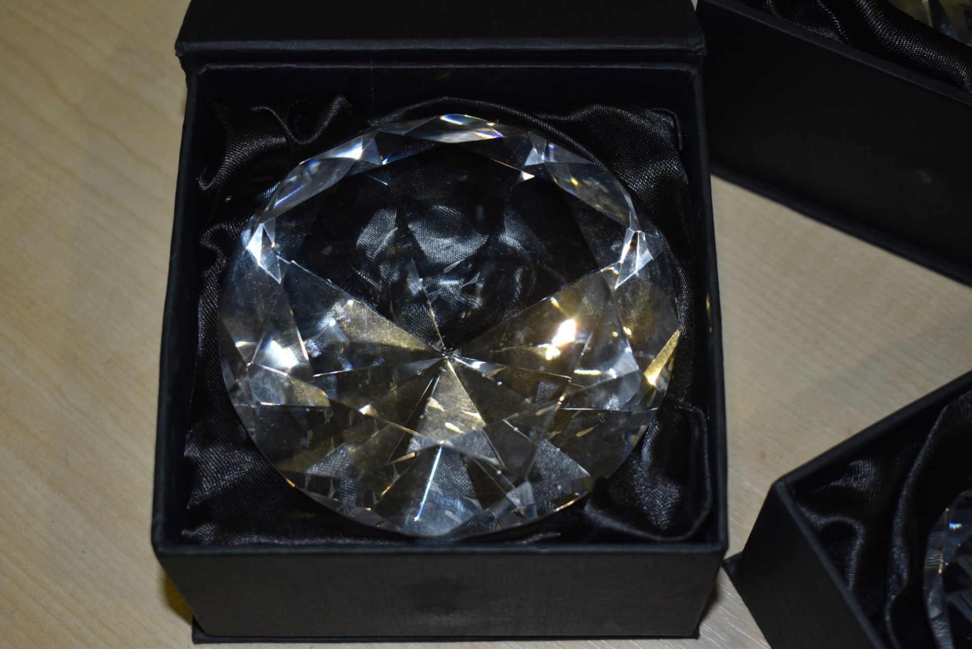 3 x Ice London Faux Diamond Paperweights - New and Boxed - Ref: In2128 wh1 pal1 - CL011 - - Image 7 of 8