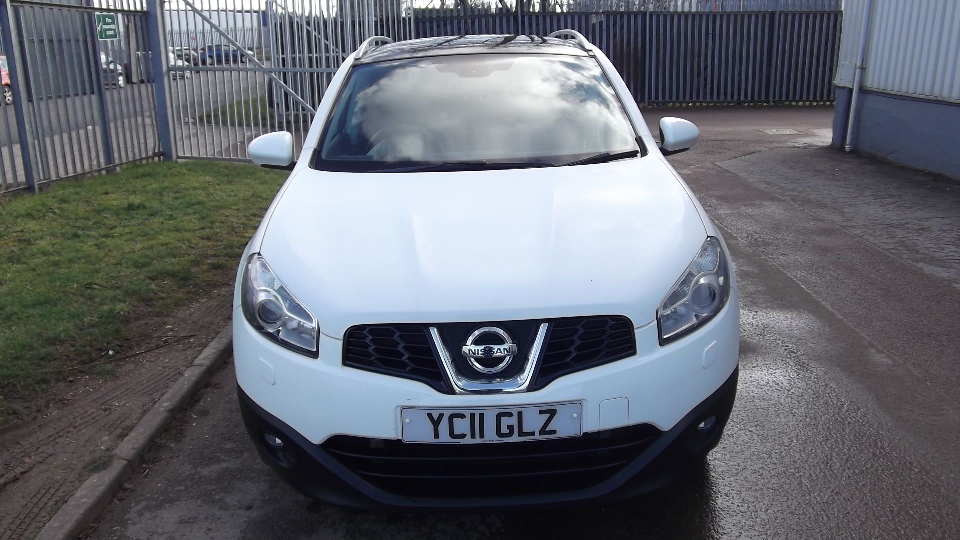 2011 Nissan Qashqai 2.0 5Dr SUV - CL505 - NO VAT ON THE HAMM - Image 11 of 17