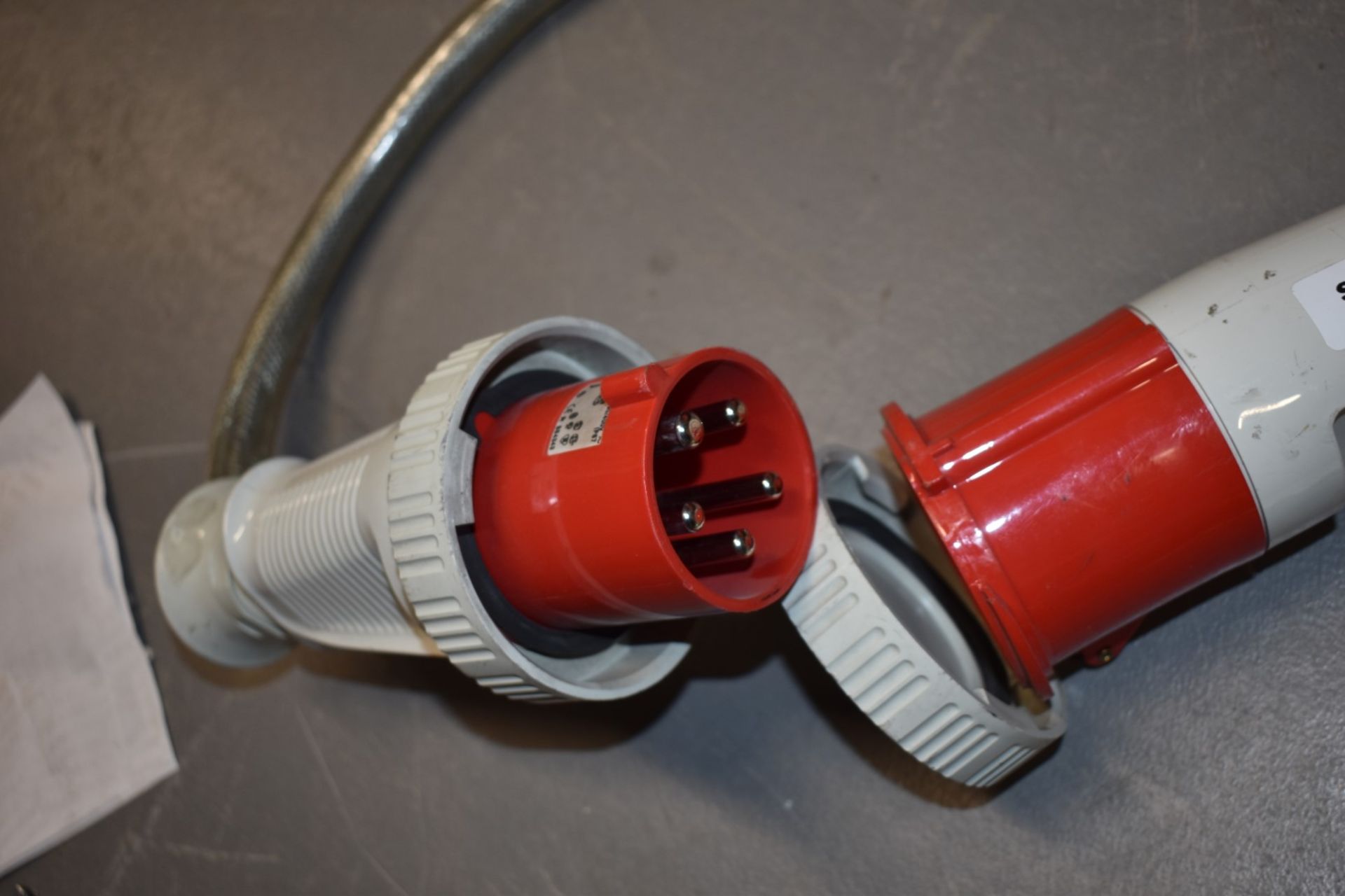 1 x Plug Adaptor for 3 Phase Sockets SRB170 - Image 2 of 5