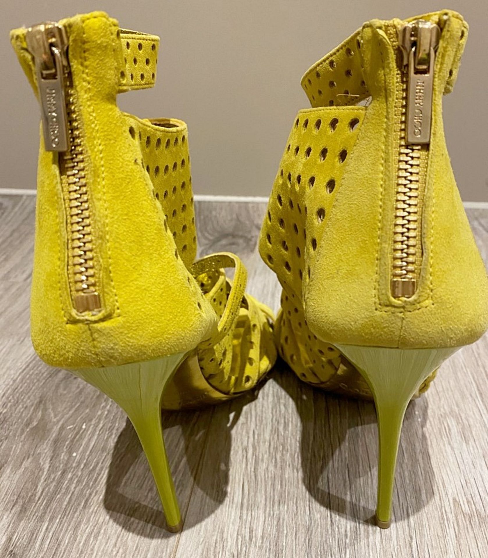 1 x Pair Of Genuine Jimmy Choo High Heel Shoes In Yellow - Size: 36 - Preowned in Very Good Conditio - Image 4 of 4