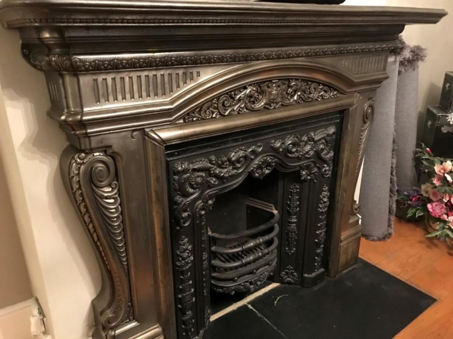 1 x Ultra Rare Antique Victorian Cast Iron Fireplace Ornamental Detail Surrounding And Insert - - Image 3 of 20