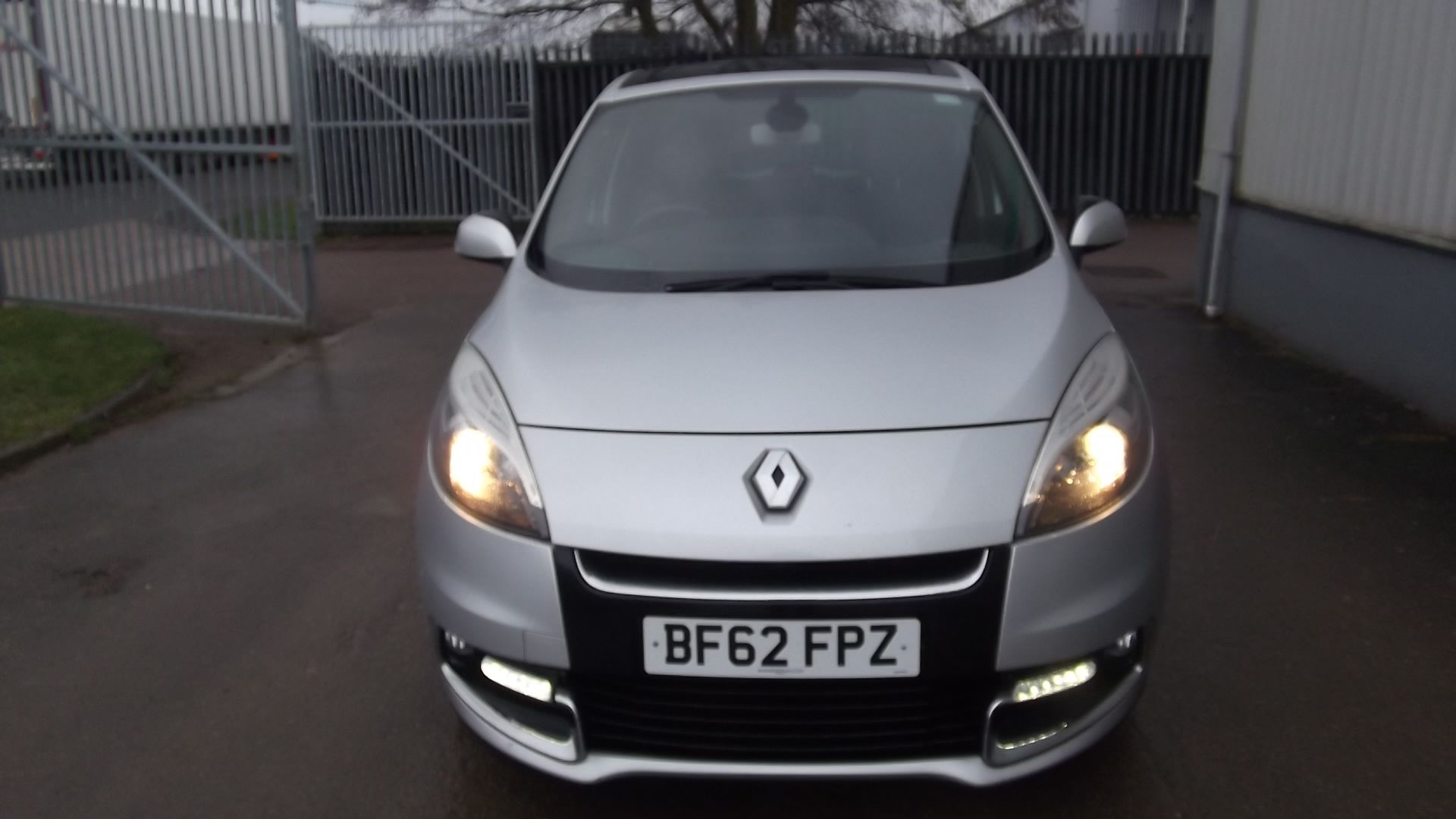 2012 Renault Scenic D-Que Tt Energy Dci S/S 1.6 5Dr - CL505 - NO VAT ON THE HAMMER - Locatio - Image 5 of 18