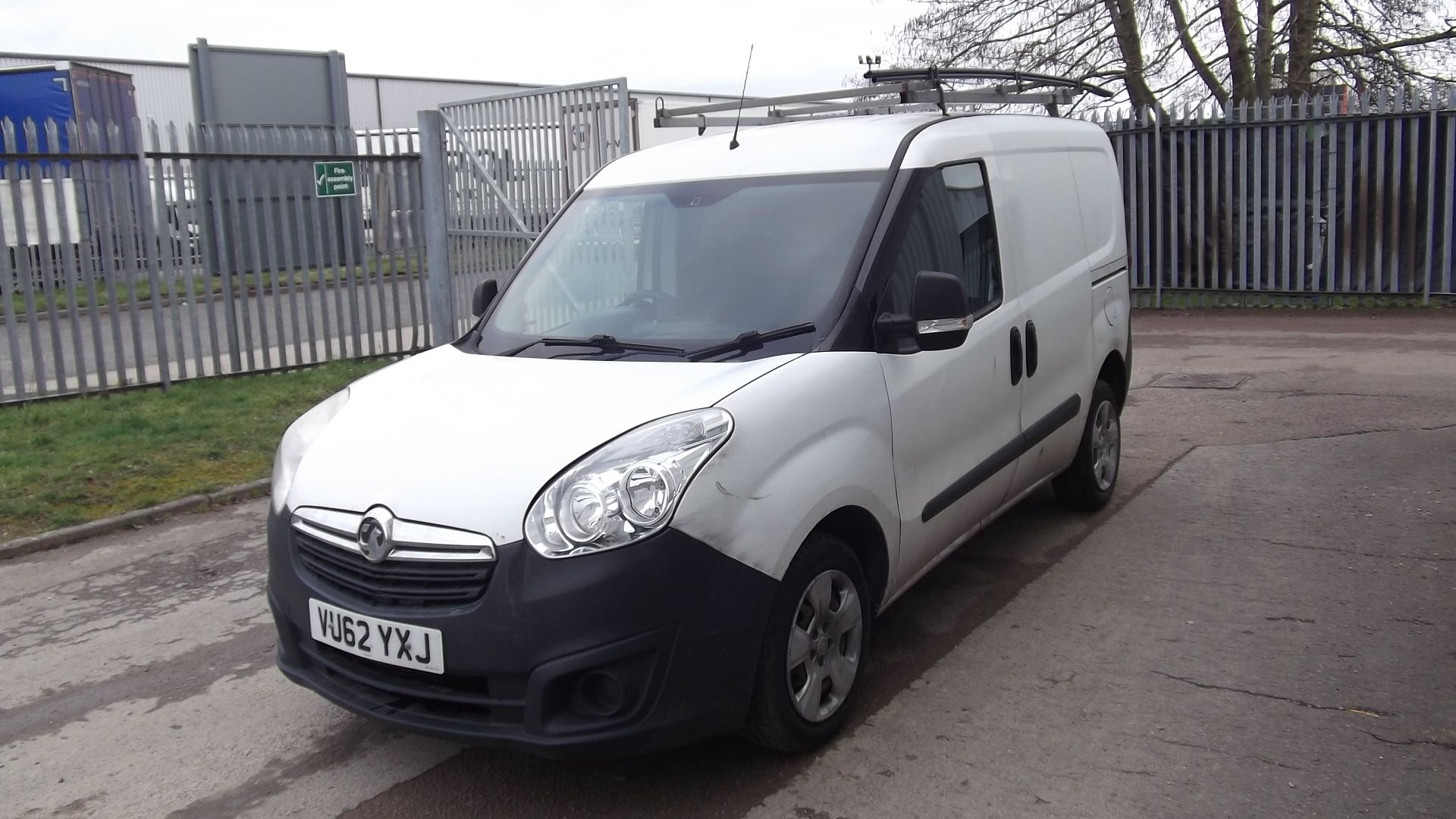 2012 Combo 2000 L1h1 Cdti 1.2 5Dr LCV Panel Van - CL505 - NO VAT ON THE HAMMER - Locatio - Image 2 of 14