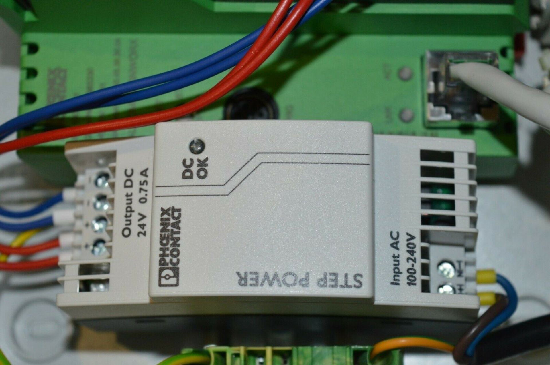 1 x Phoenix Contact Controller ILC 150 ETH 2985330 + Step Power and Enclosure - 240v UK Plug - WH1 - - Image 7 of 7