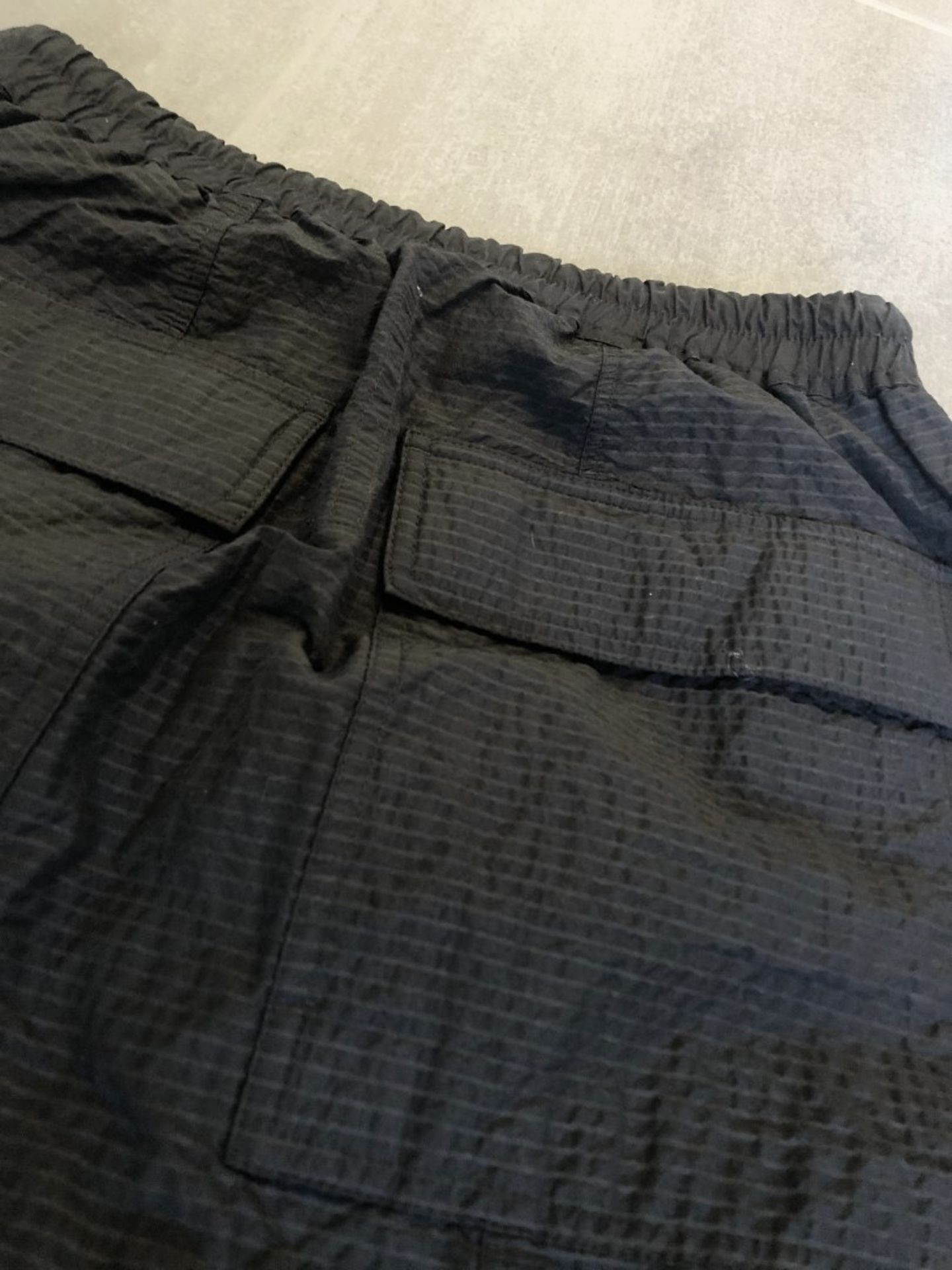 1 x Pair Of Men's Genuine Rick Owens 'Babel' Drawstring-Waist Wool Jersey Shorts - Italian Made - - Image 4 of 5