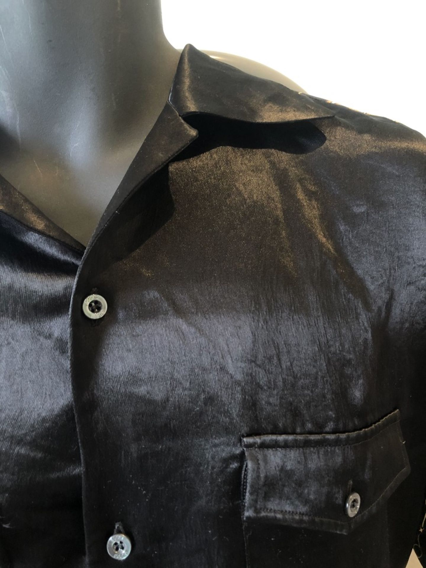 1 x Men's Genuine Gucci Horsebit-print Short-sleeved Silk-blend Shirt In Black - Original RRP £750 - Image 5 of 13