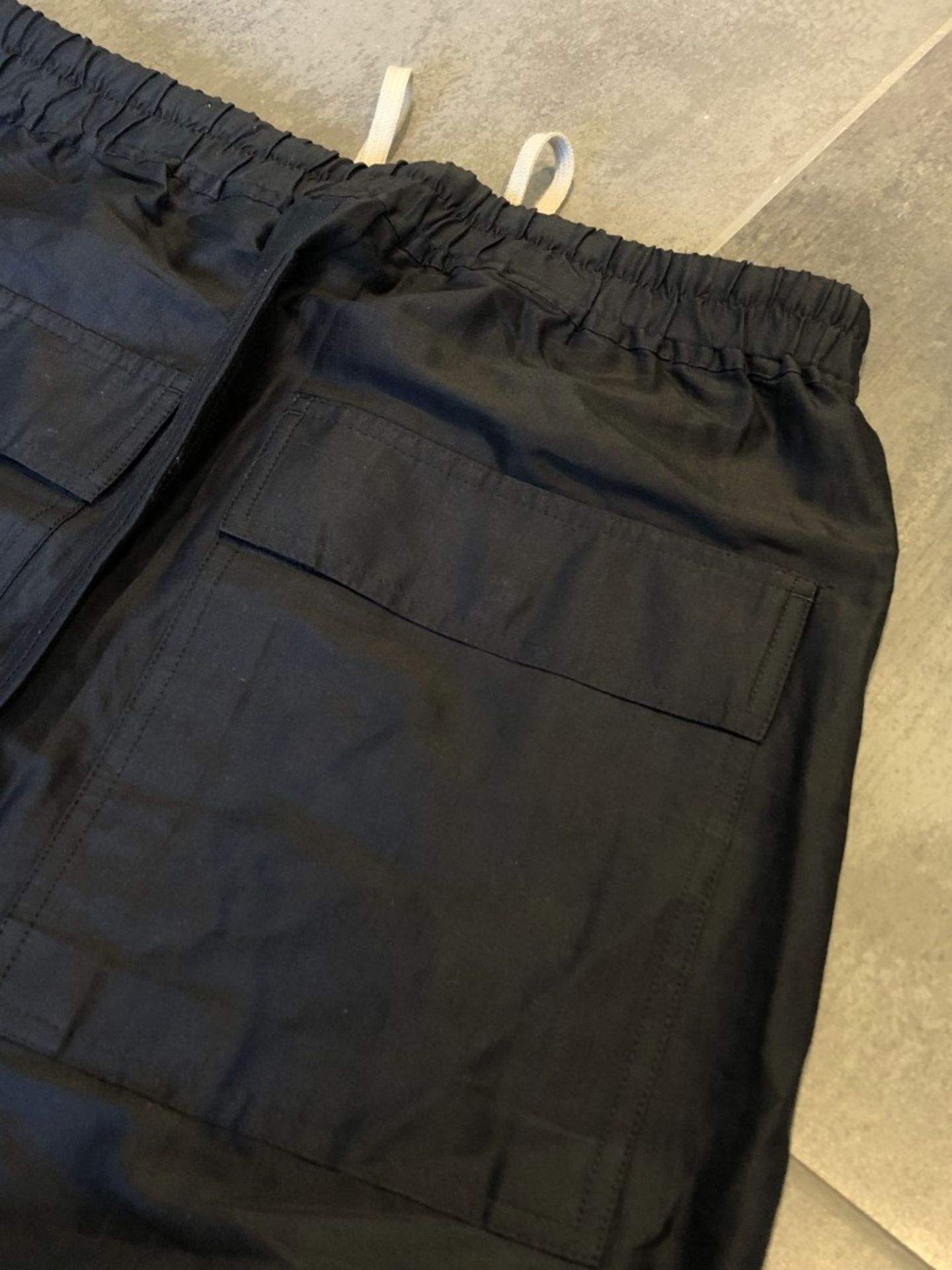 1 x Pair Of Men's Genuine Rick Owens Trousers - Tecuatl S/S 20 - Preowned - Ref: JS134 - NO VAT ON - Image 5 of 6