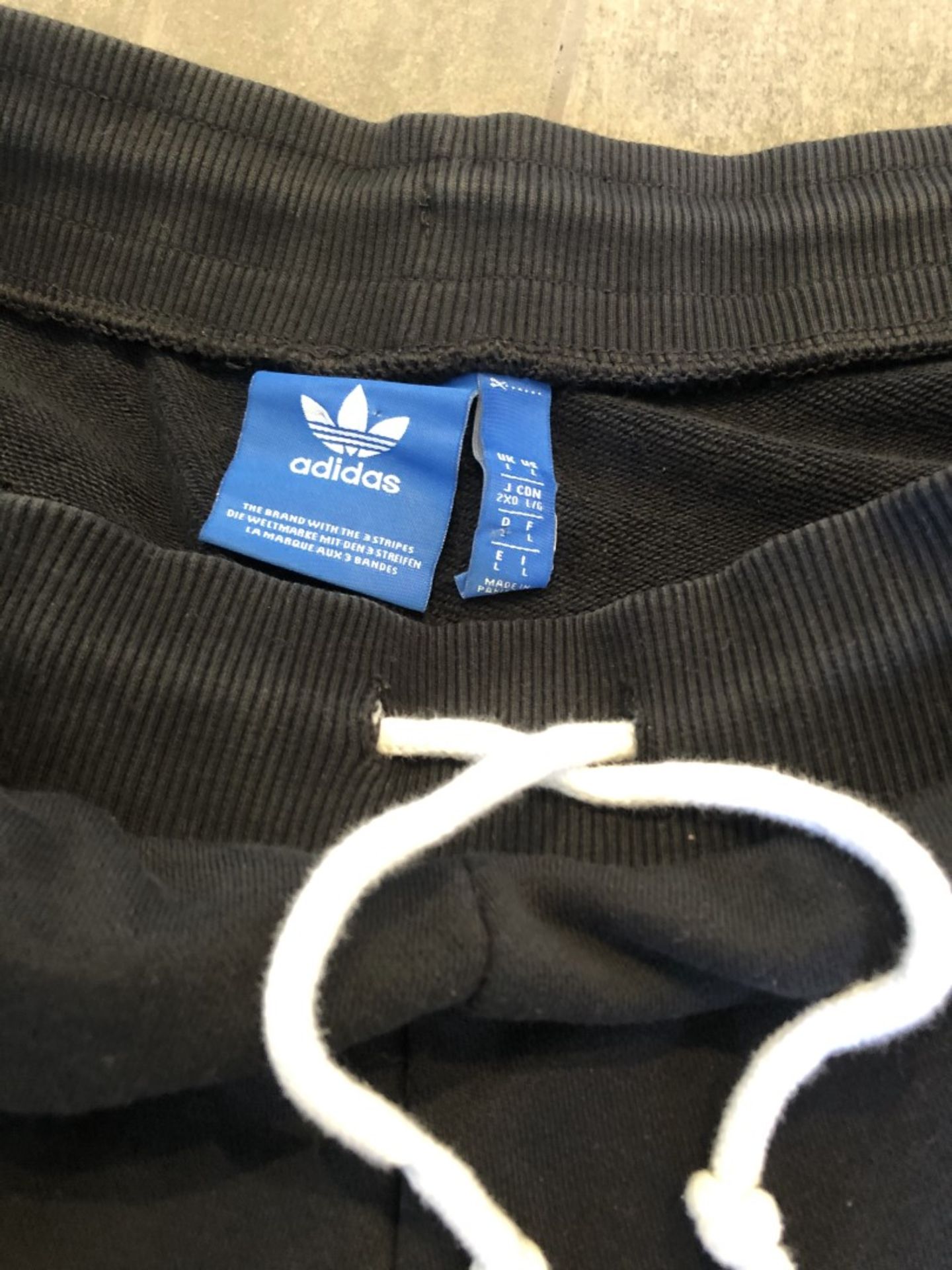 4 x Assorted Pairs Of Men's Genuine Adidas Shorts - AllIn Black - Sizes: L-XL - Preowned - Image 15 of 23