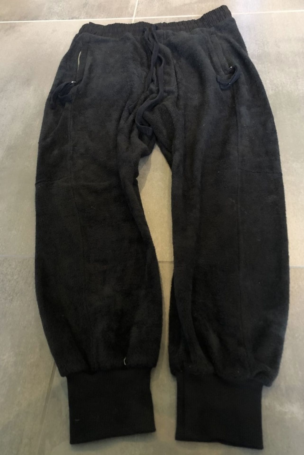 1 x Pair Of Men's Genuine Thom/Krom Tracksuit Bottoms - Black - Size (EU/UK): L/L - Preowned -