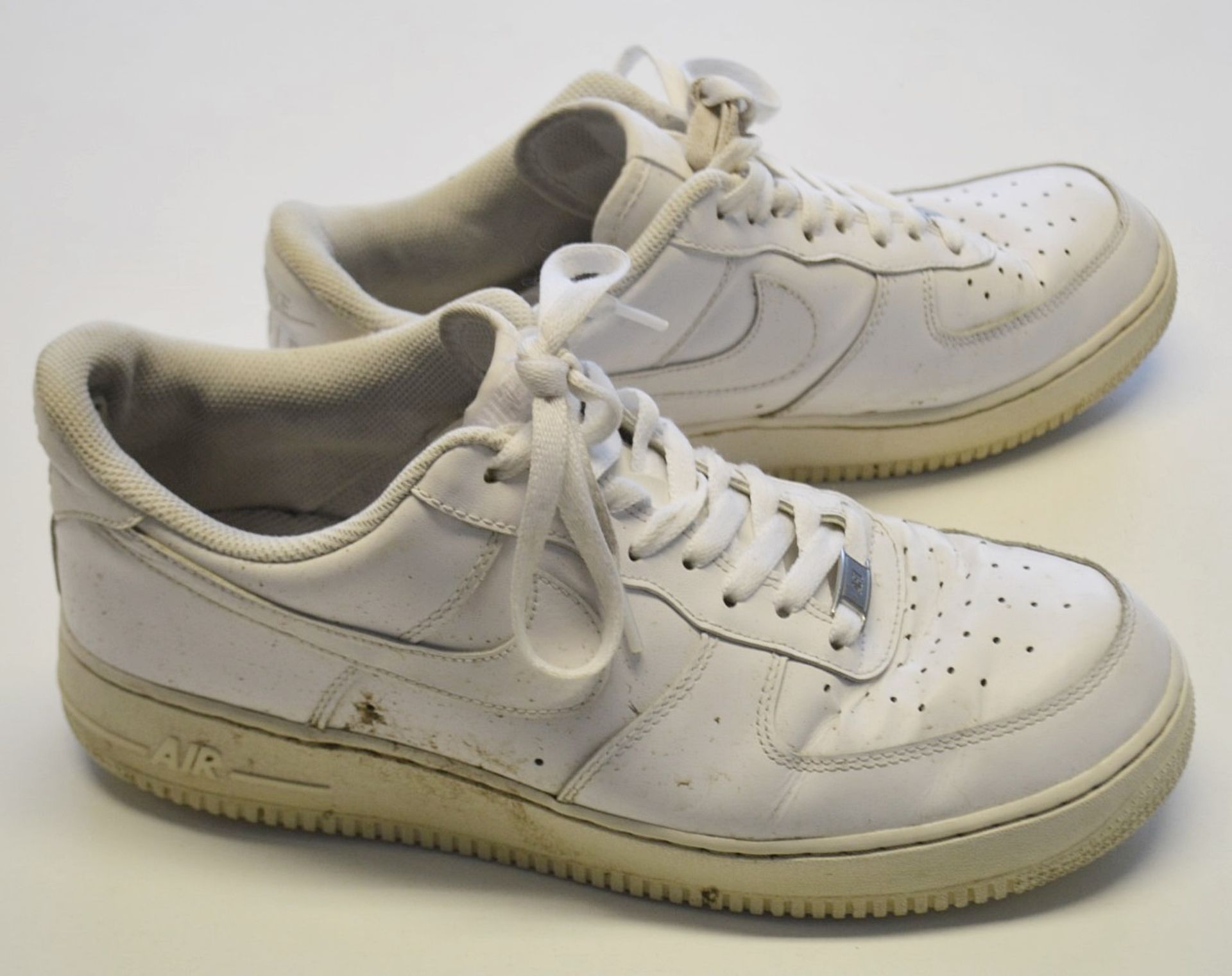 1 x Pair Of Men's Genuine Nike 'Air Force 1 Low' Trainers In White - Size (EU/UK): 44.5/9.5 - - Image 8 of 9
