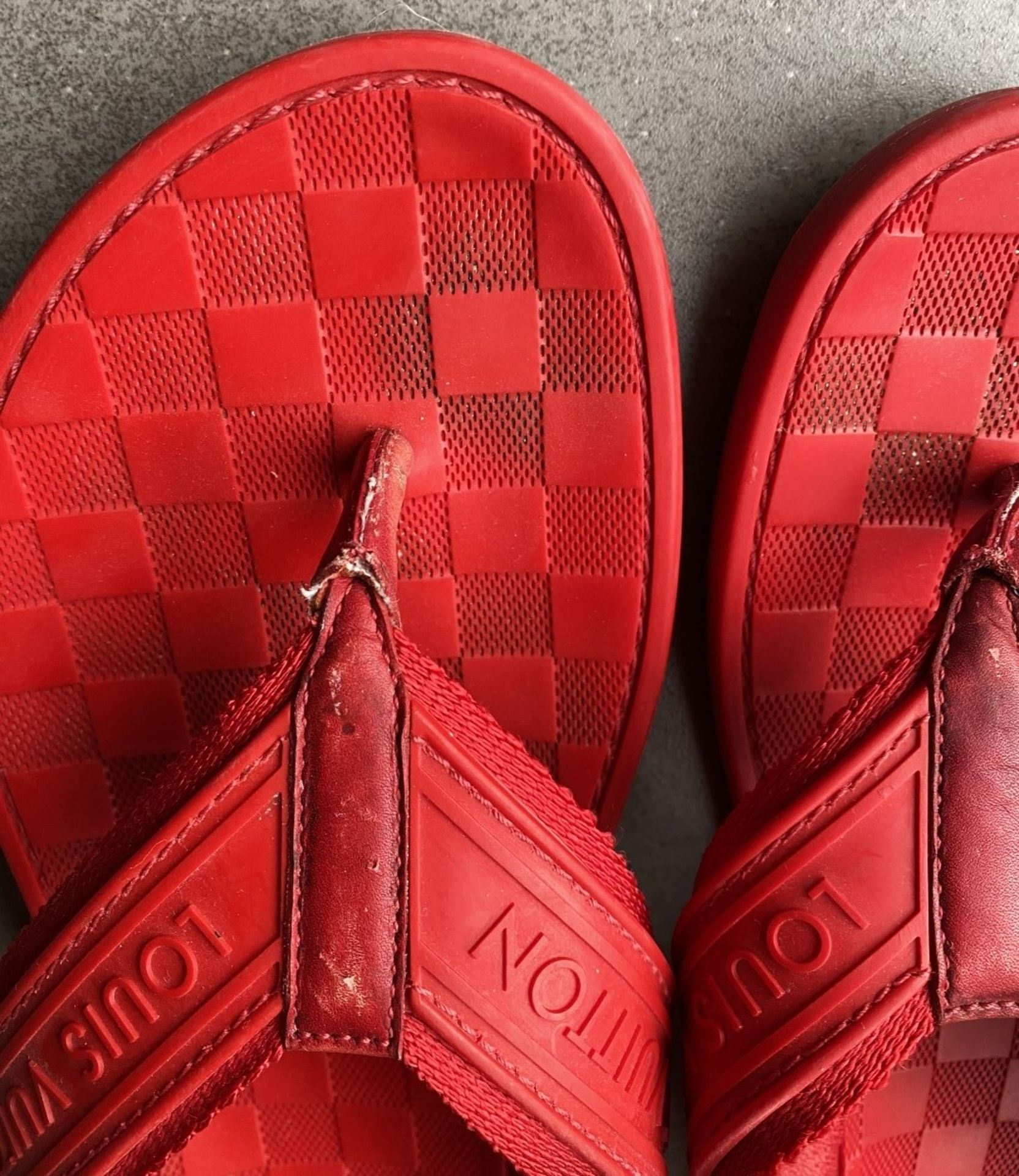 1 x Pair Of Men's Genuine Louis Vuitton Flip Flops In Red - Size Approx: 42 - Original RRP £350.00 - Image 3 of 3