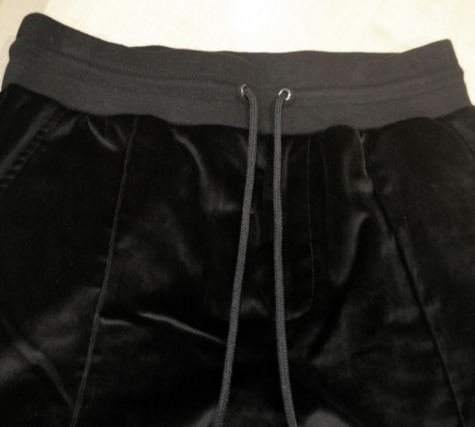 1 x Pair Of Men's Genuine Dolce & Gabbana Trousers In Black Velvet - Size: 46 - Image 2 of 7