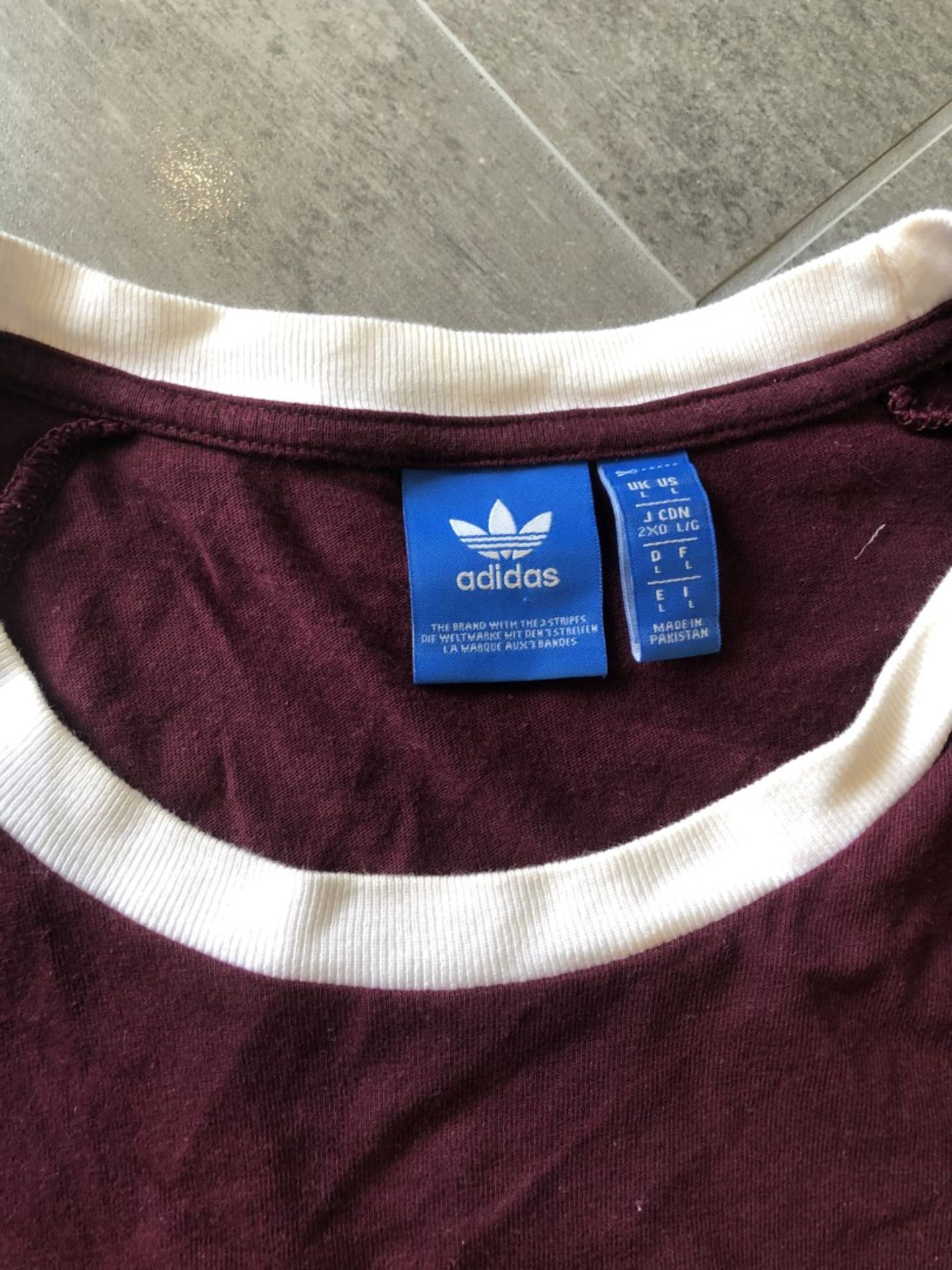 1 x Men's Genuine Adidas T-Shirt In Burgundy - Size (EU/UK): L/L - Preowned - Ref: JS155 - NO VAT ON - Image 2 of 5