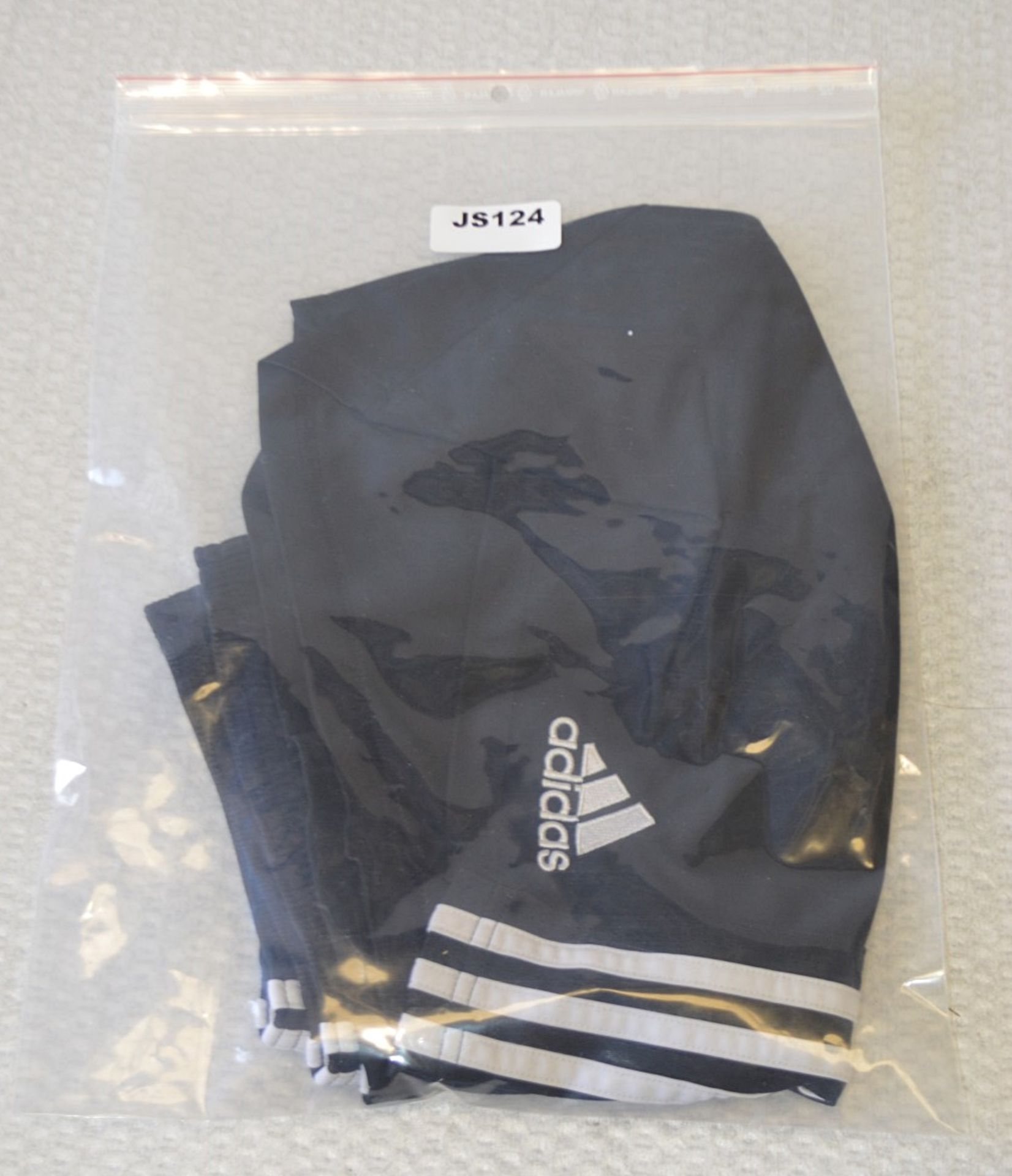 4 x Assorted Pairs Of Men's Genuine Adidas Shorts - AllIn Black - Sizes: L-XL - Preowned - Image 22 of 23
