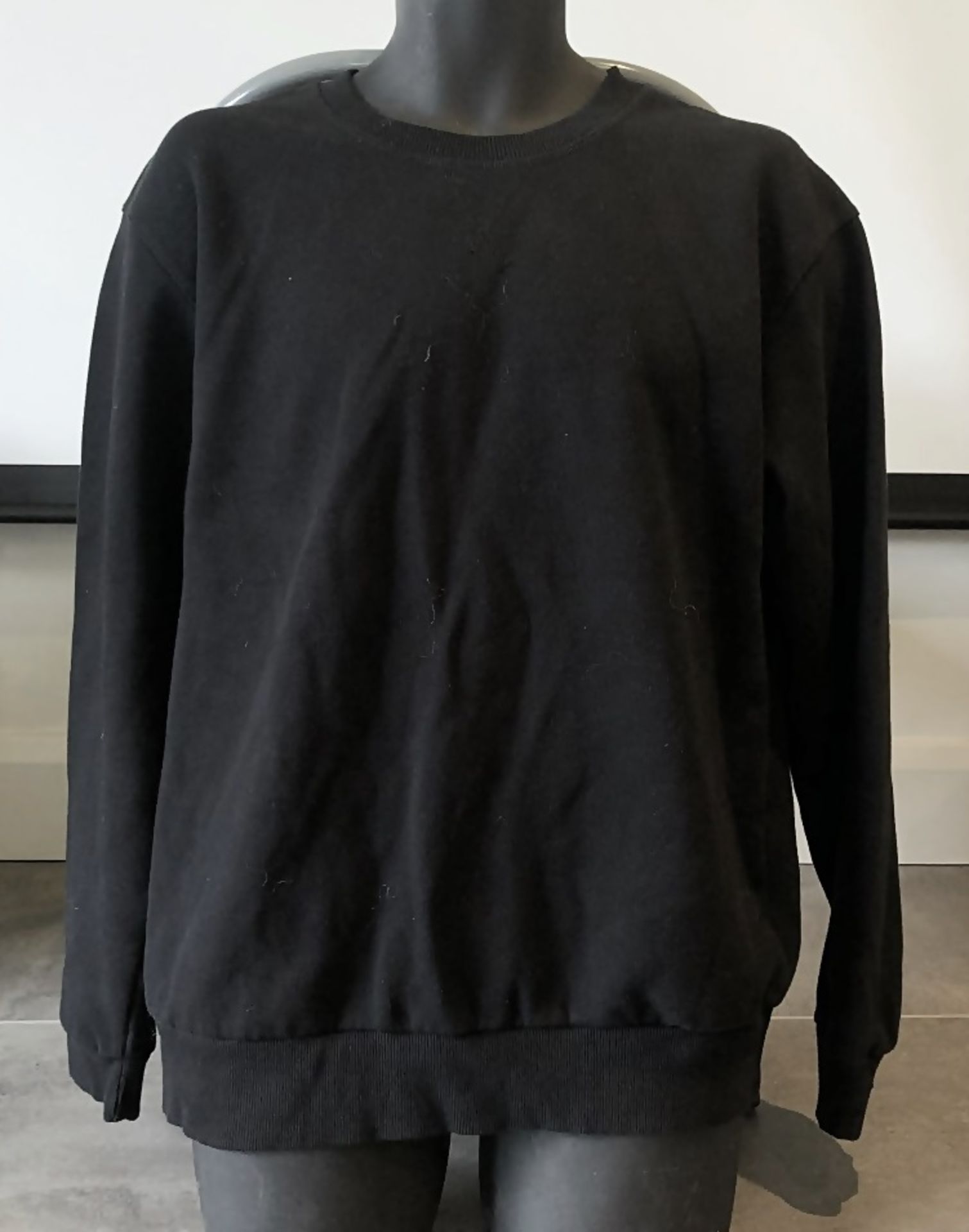 1 x Men's Genuine Zara Sweatshirt In Black - Size (EU/UK): XL/XL - Preowned - Ref: JS178 - NO VAT ON