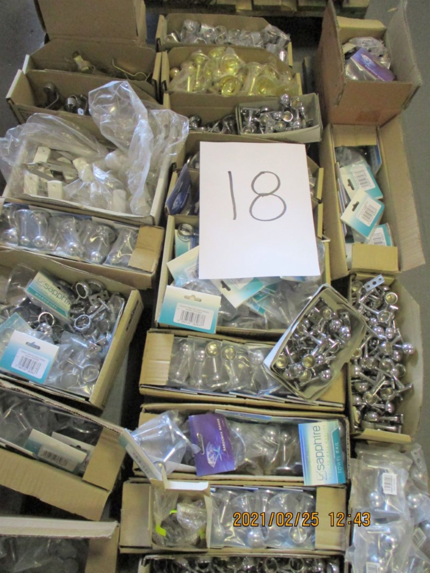 1 x Assorted Pallet Lot From Ironmongery Hardware Retailer - Unused Stock - CL538 - Ref: Pallet