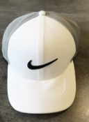 1 x Genuine Nike Cap In White - Preowned - Ref: JS209 - NO VAT ON THE HAMMER - CL645 - Location: