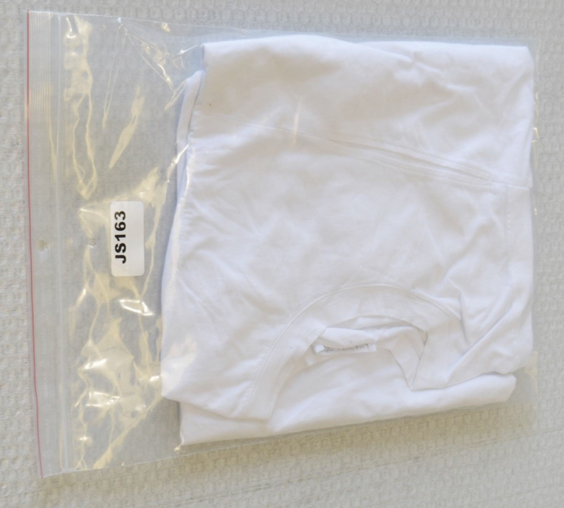 1 x Men's Genuine Designer 'Helmut Lang' T-Shirt In White - Size (EU/UK): L/L - Original RRP £140 - Image 4 of 5