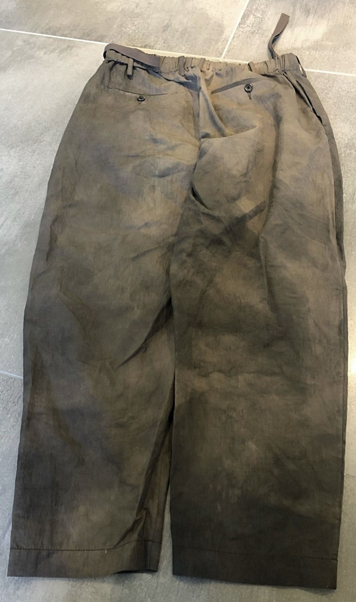 1 x Pair Of Men's Genuine 'Uma Wang' Trousers In Khaki - Size: MEDIUM - Preowned - Ref: JS133 - NO - Image 6 of 8