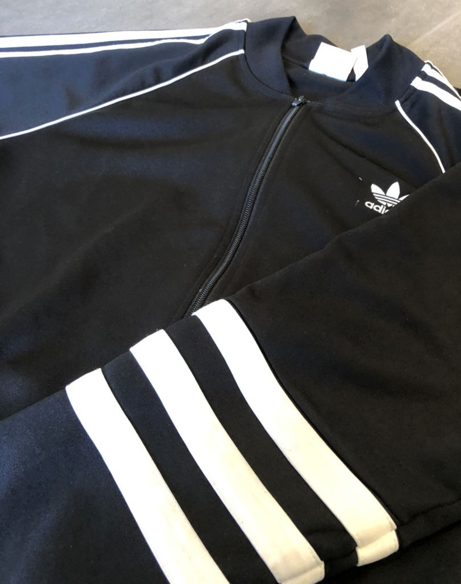 1 x Men's Genuine Adidas Tracksuit In Black - Size (EU/UK): L/L - Preowned - Ref: JS117 - NO VAT - Image 5 of 8