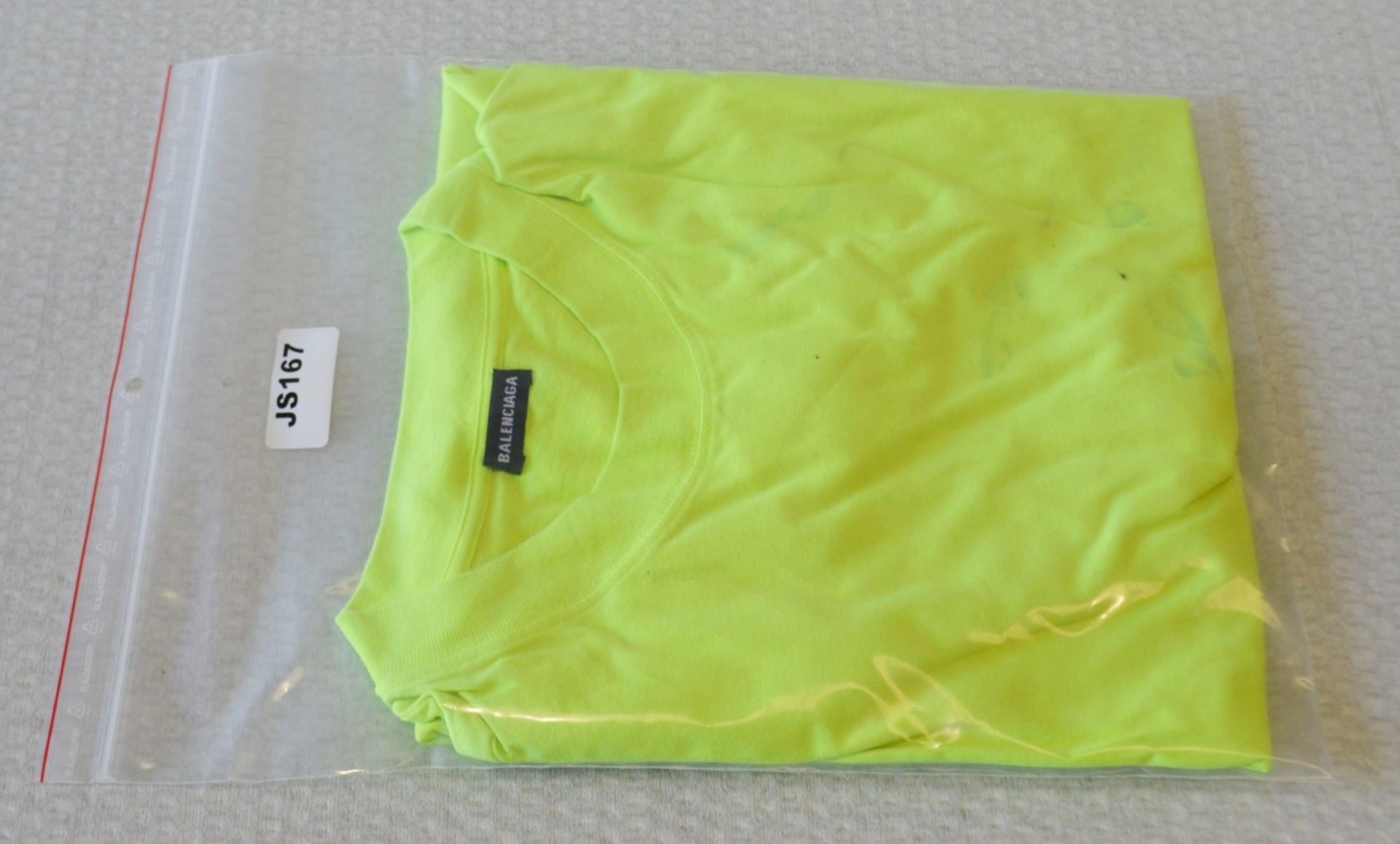 1 x Men's Genuine Desiner Balenciaga T-Shirt In Neon Green/Yellow - Preowned - Ref: JS167 - NO VAT - Image 7 of 8
