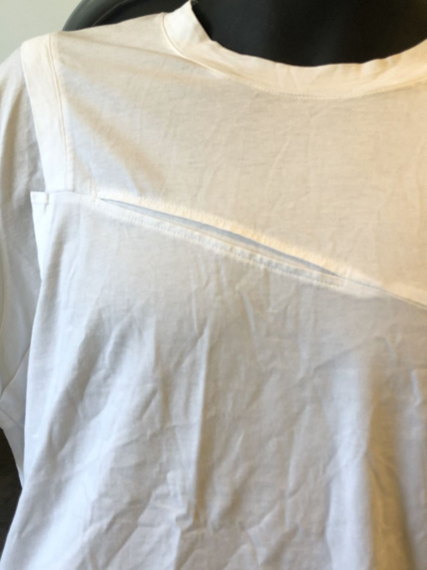 1 x Men's Genuine Designer 'Helmut Lang' T-Shirt In White - Size (EU/UK): L/L - Original RRP £140 - Image 5 of 5